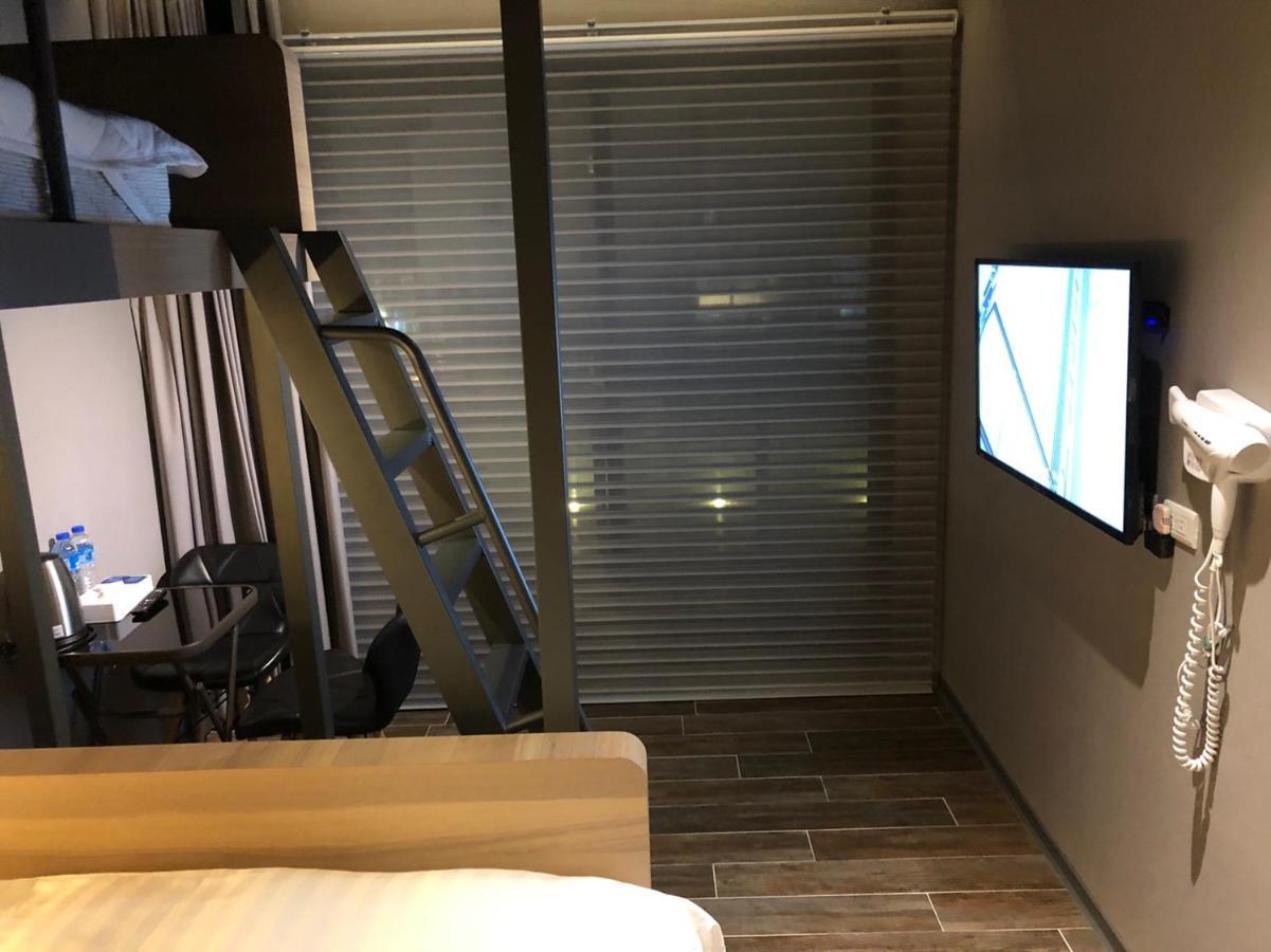 Kiwi Share Hotel Zhongli Eksteriør billede